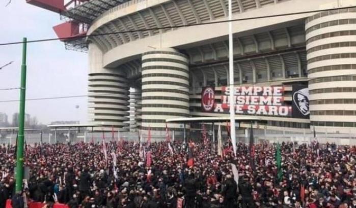 Name:  00059EC4-assembramenti-tra-tifosi-fuori-san-siro-prima-del-derby.jpg
Views: 125
Size:  55,3 KB