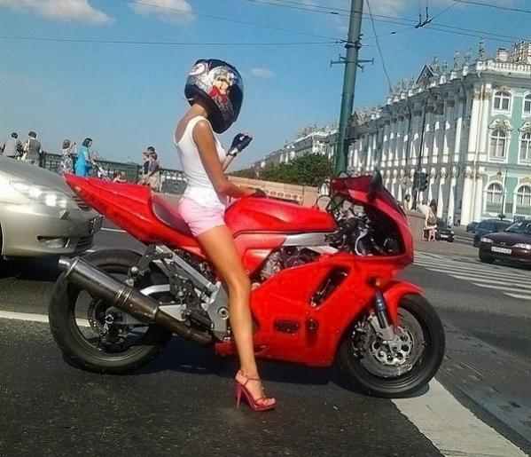 Name:  Hot-Biker-Girl-Riding-a-Red-Sport-Bike-and-Wearing-High-Heels-and-Short-Shorts.jpg
Views: 1459
Size:  57,1 KB